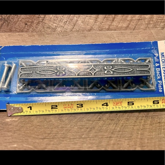 Pewter Pull & Backplate - Picture 2 of 6